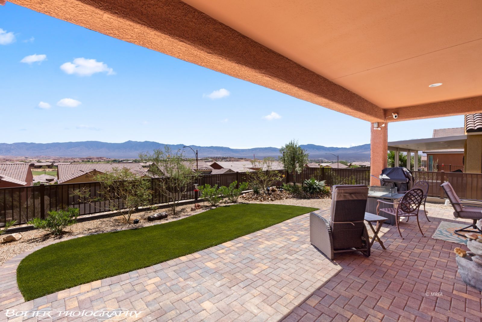 1412  Pin Cushion Ridge 