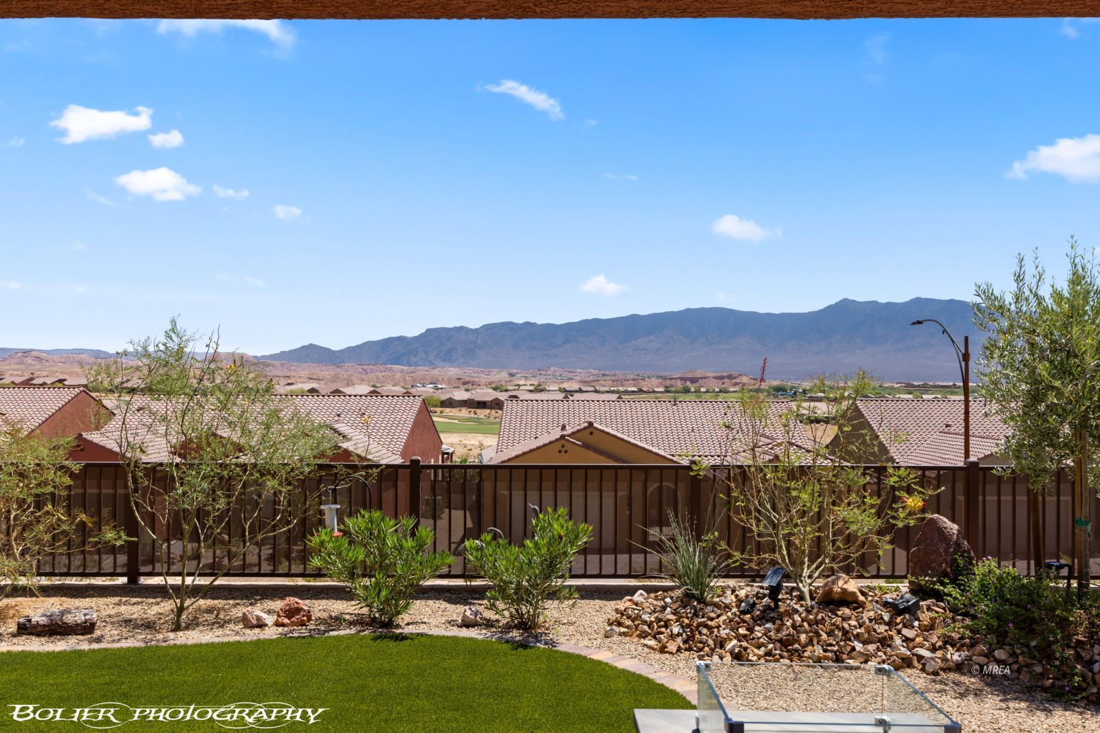 1412  Pin Cushion Ridge 