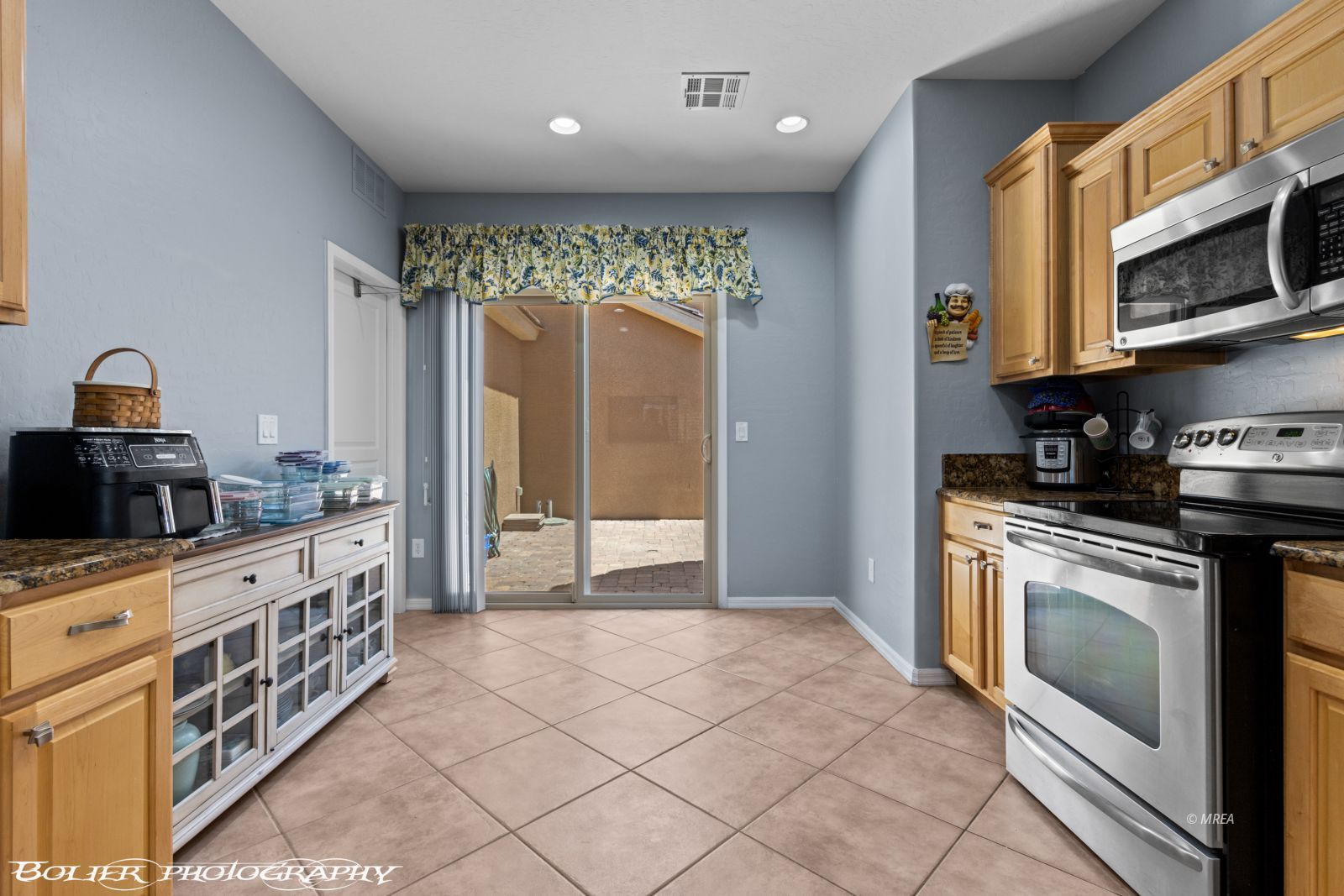 1385  Saddle Horn Ct