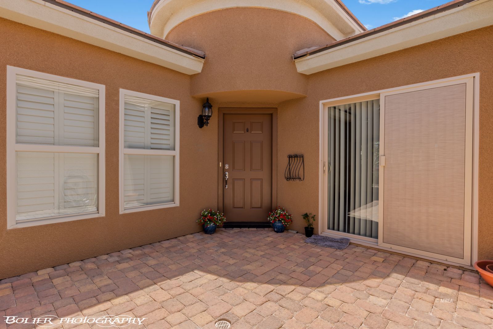 1385  Saddle Horn Ct