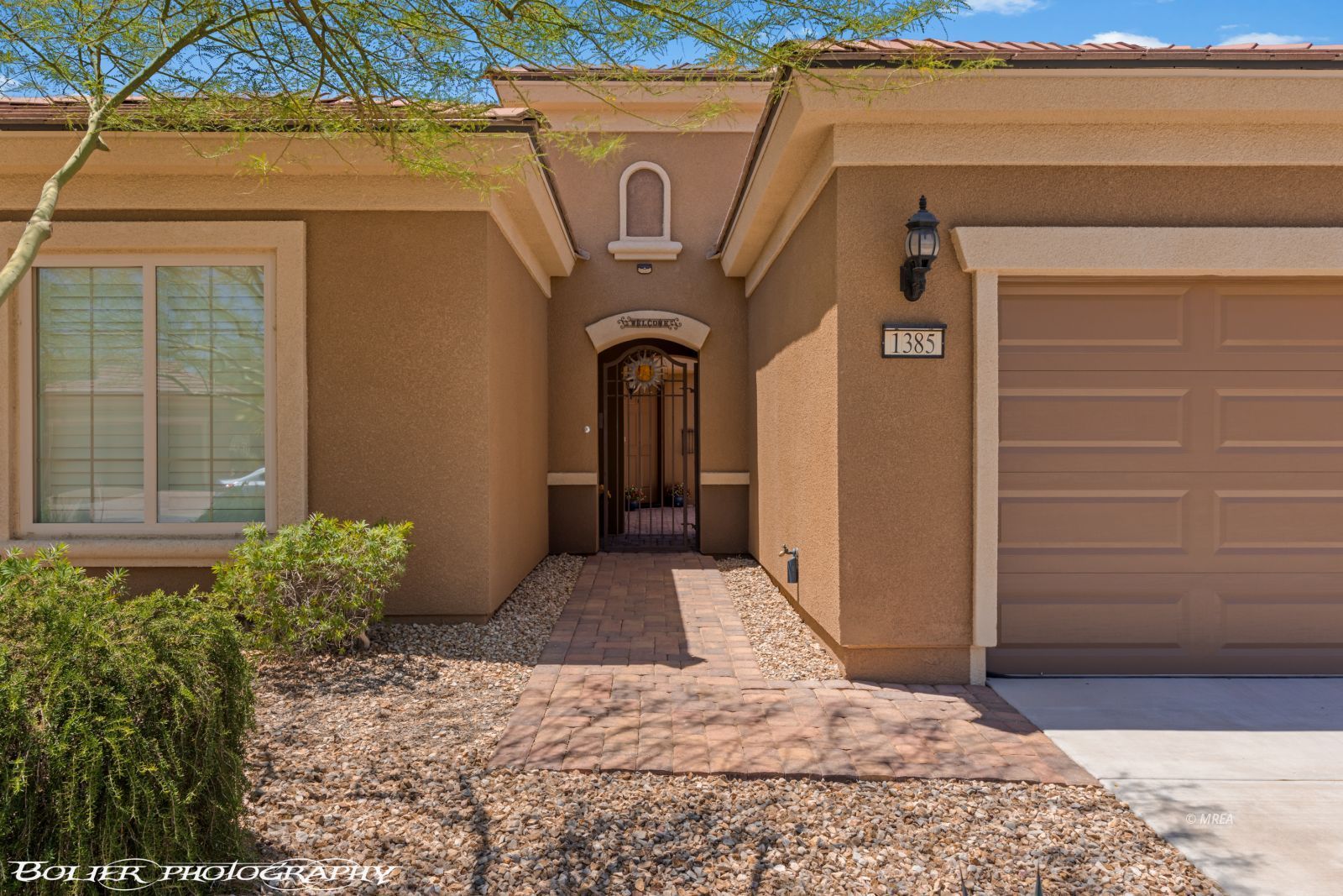 1385  Saddle Horn Ct