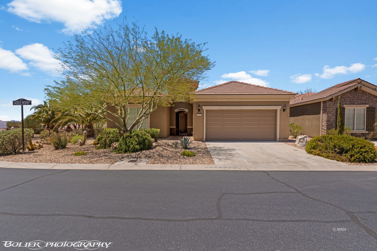 1385  Saddle Horn Ct