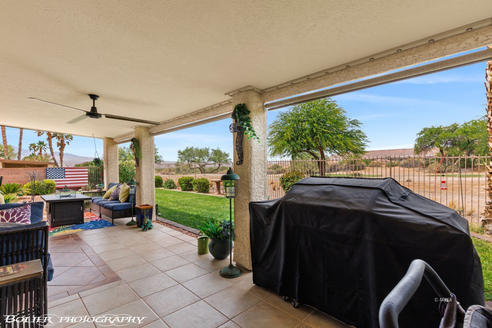 753  Fox Hills Way