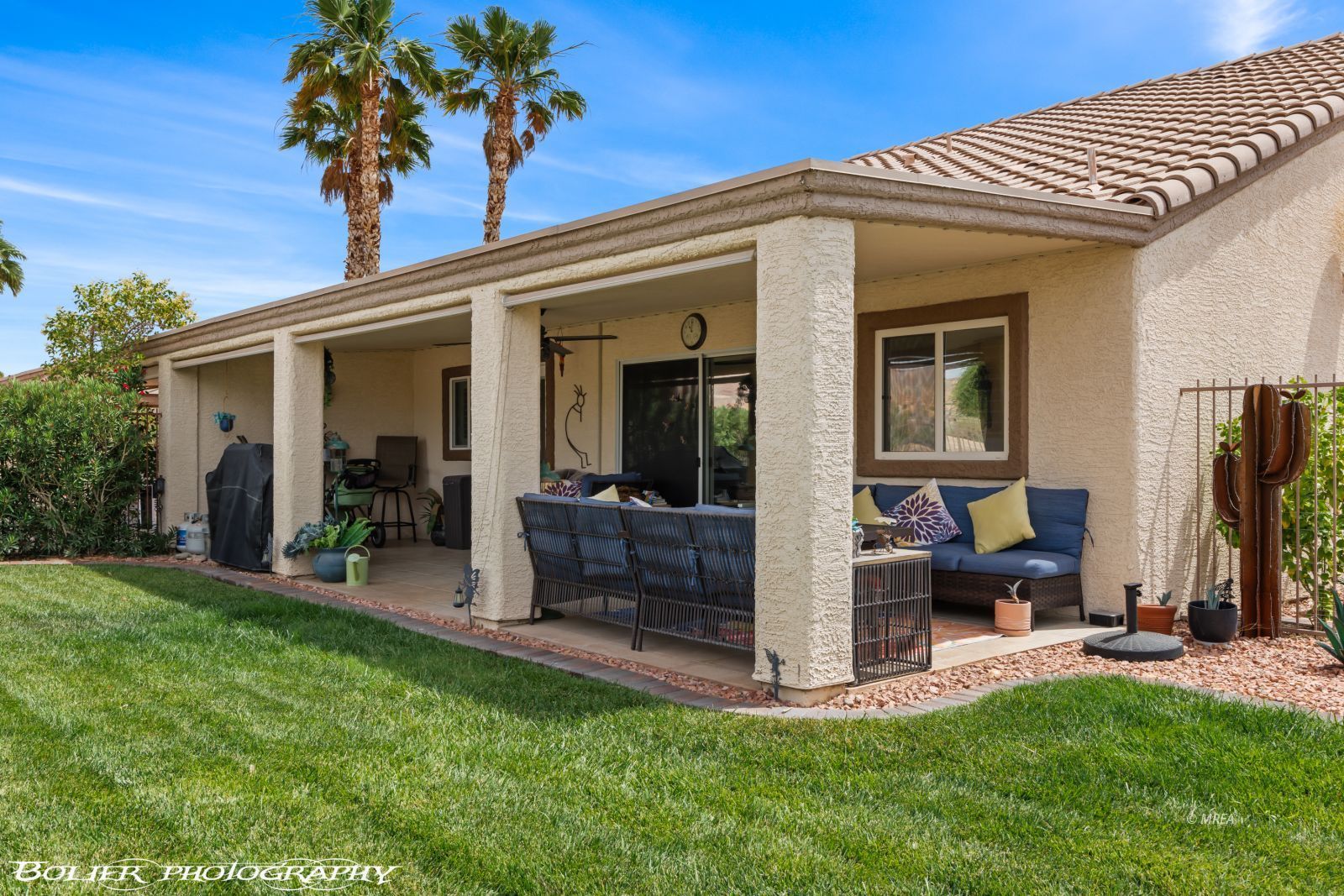 753  Fox Hills Way