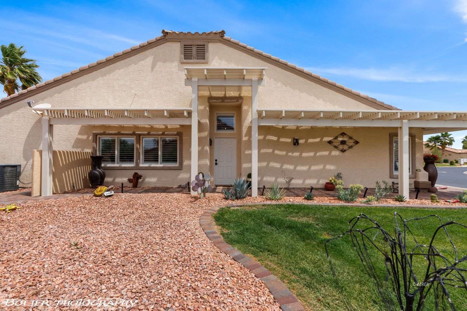 753  Fox Hills Way