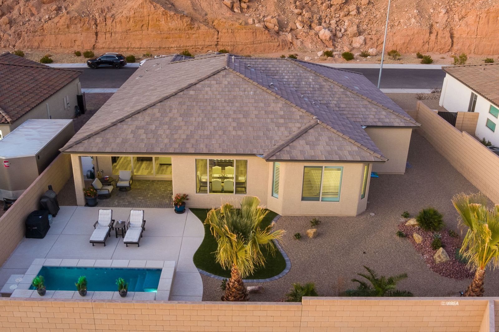 1293  Vertical Bluff 