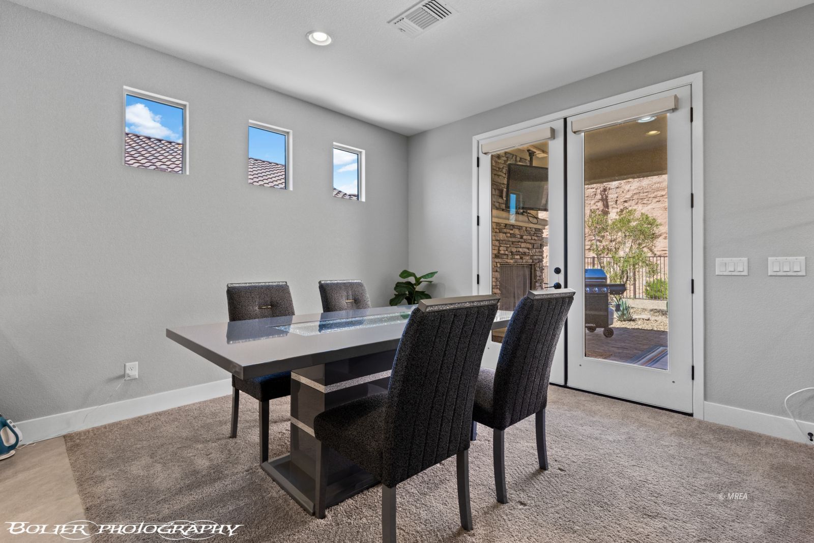 1405  Pin Cushion Ridge 