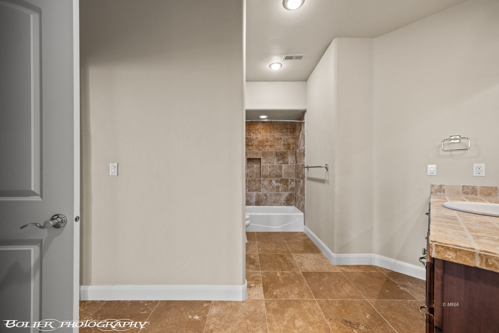 1111  Falcon Nest Ct