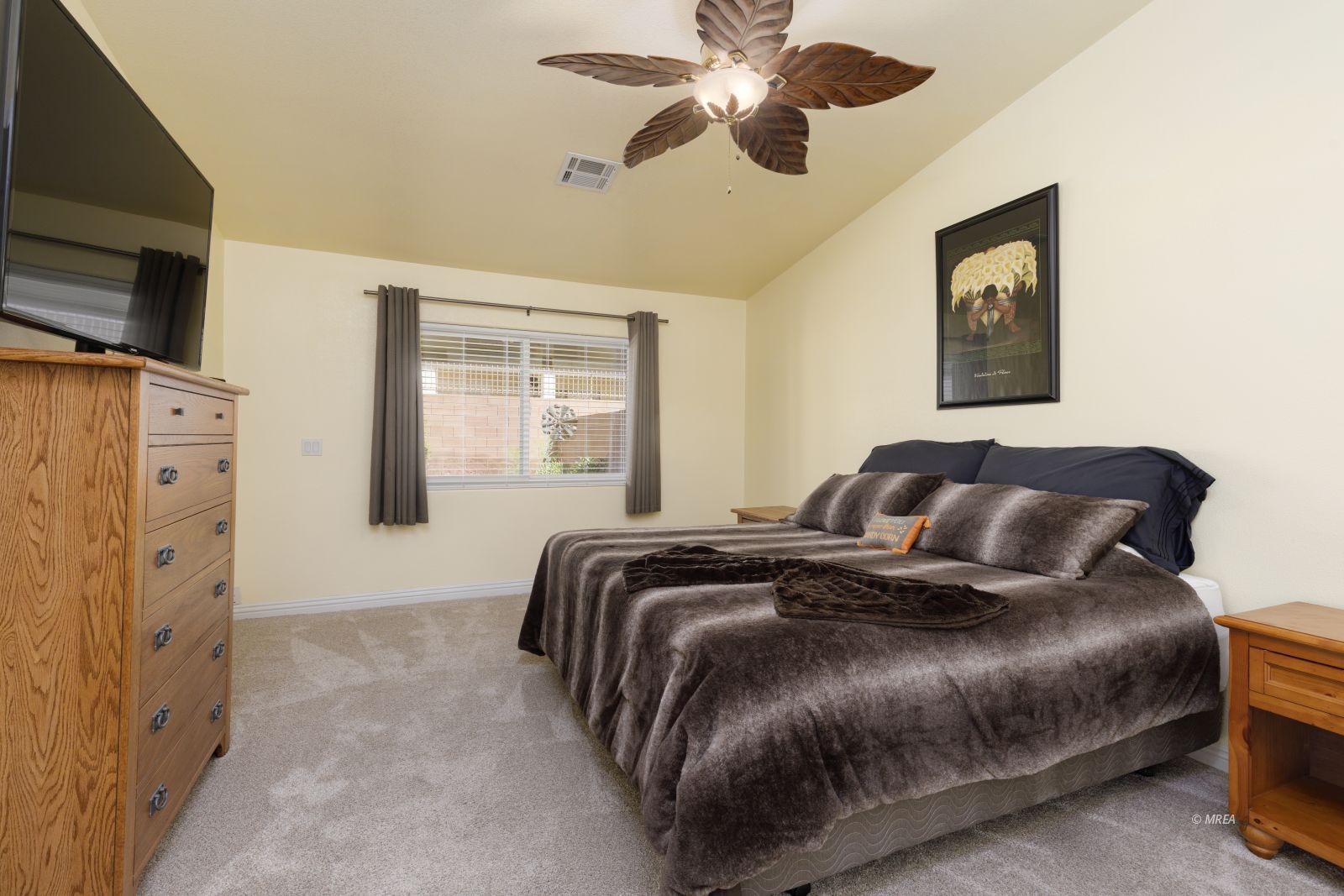 1229  Augusta Hills St