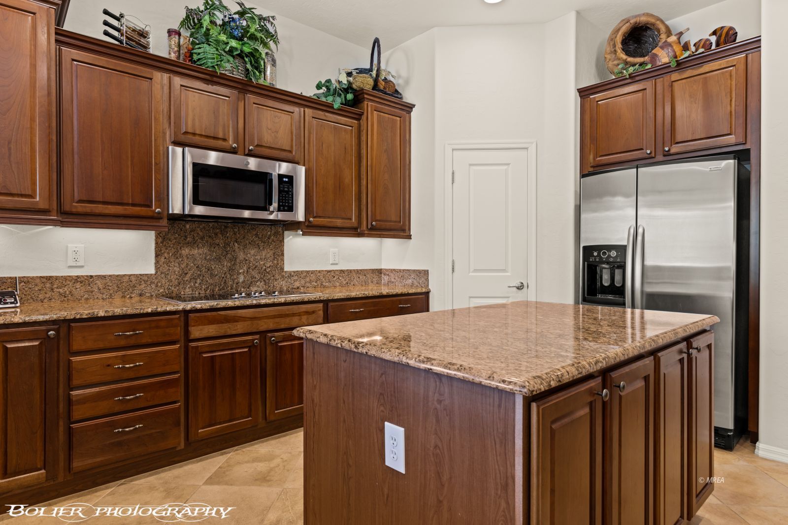 1067  Rim Rock Ridge 