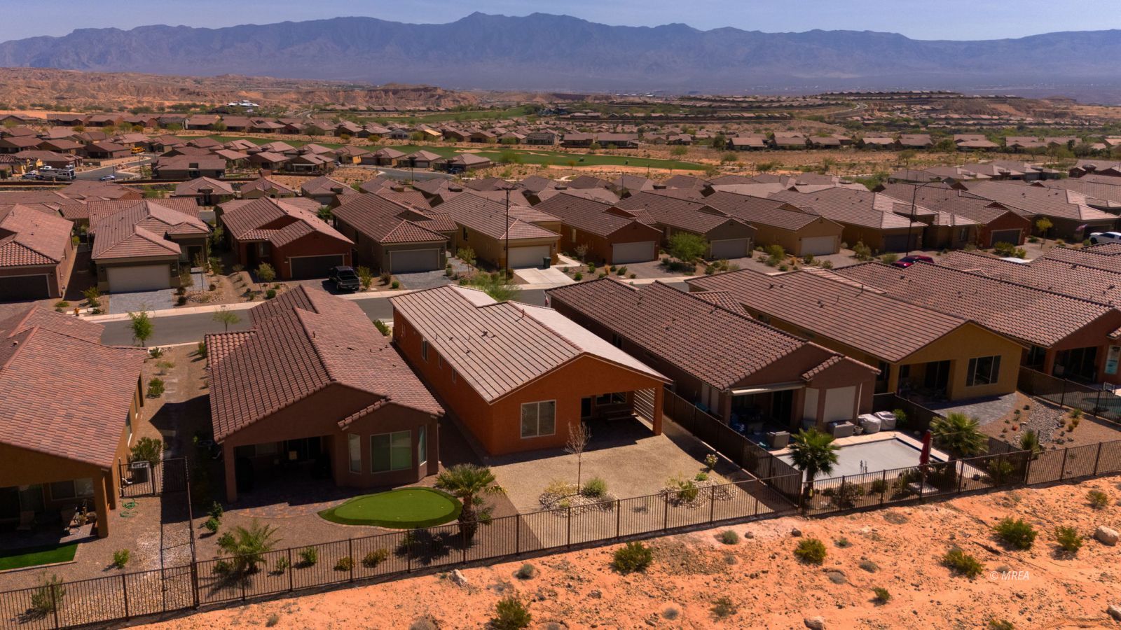 1481  Pin Cushion Rdg 