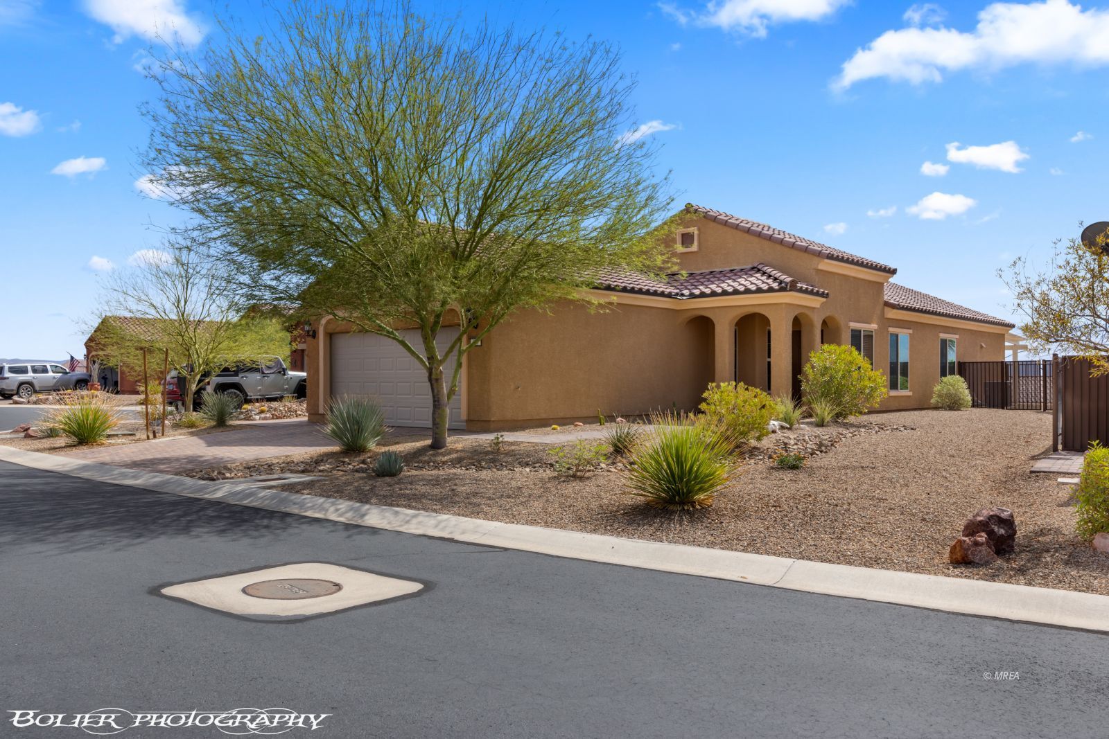 591  Bridle Path Cir