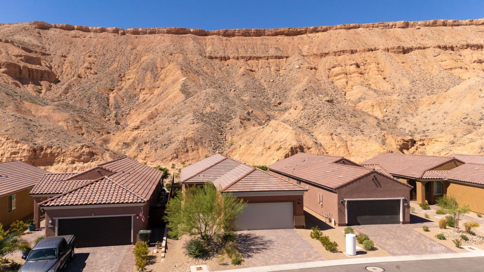 1481  Pin Cushion Rdg 