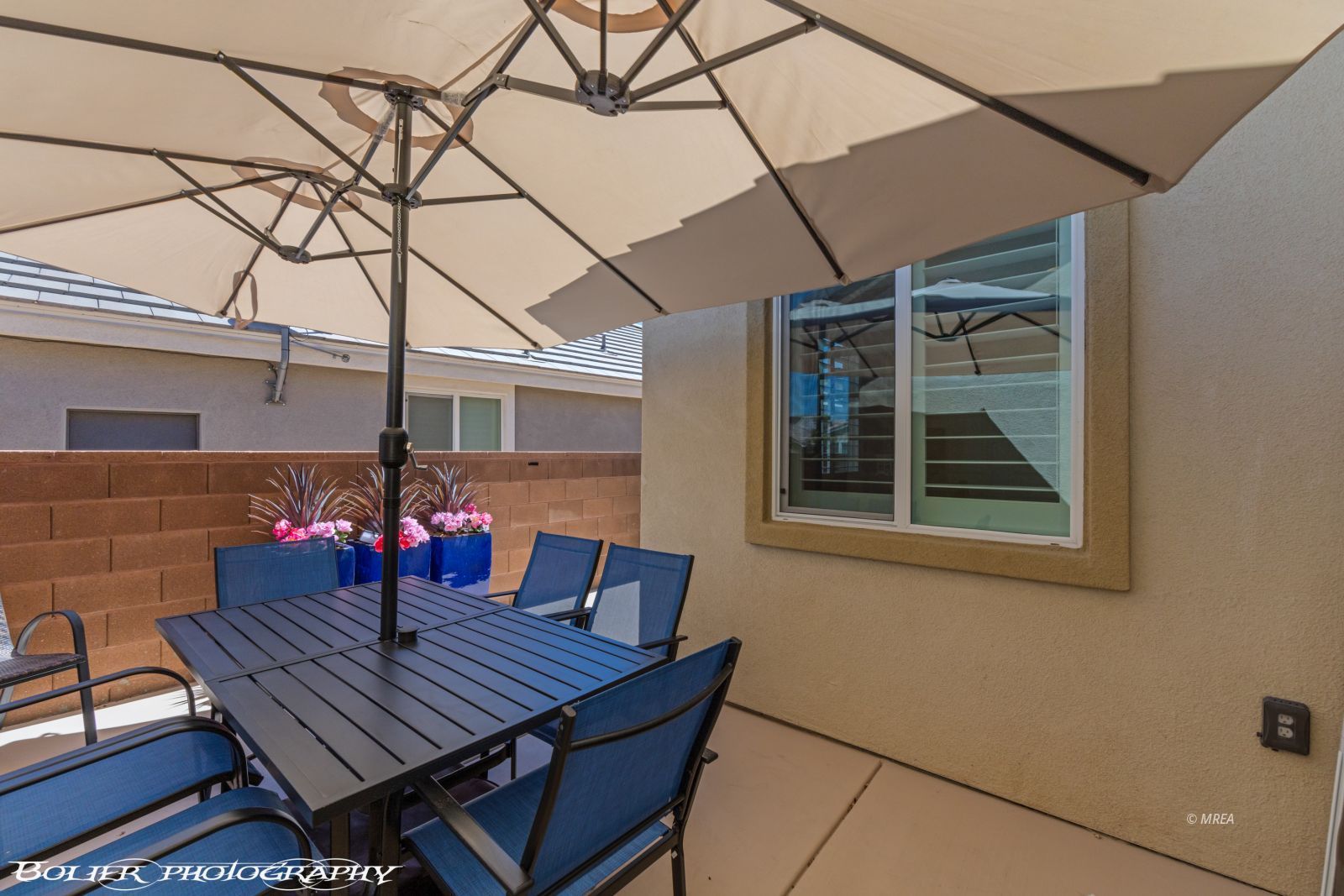 472  Paradise Valley Hts 