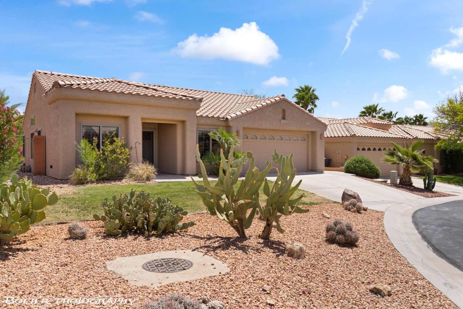 998  Opal St