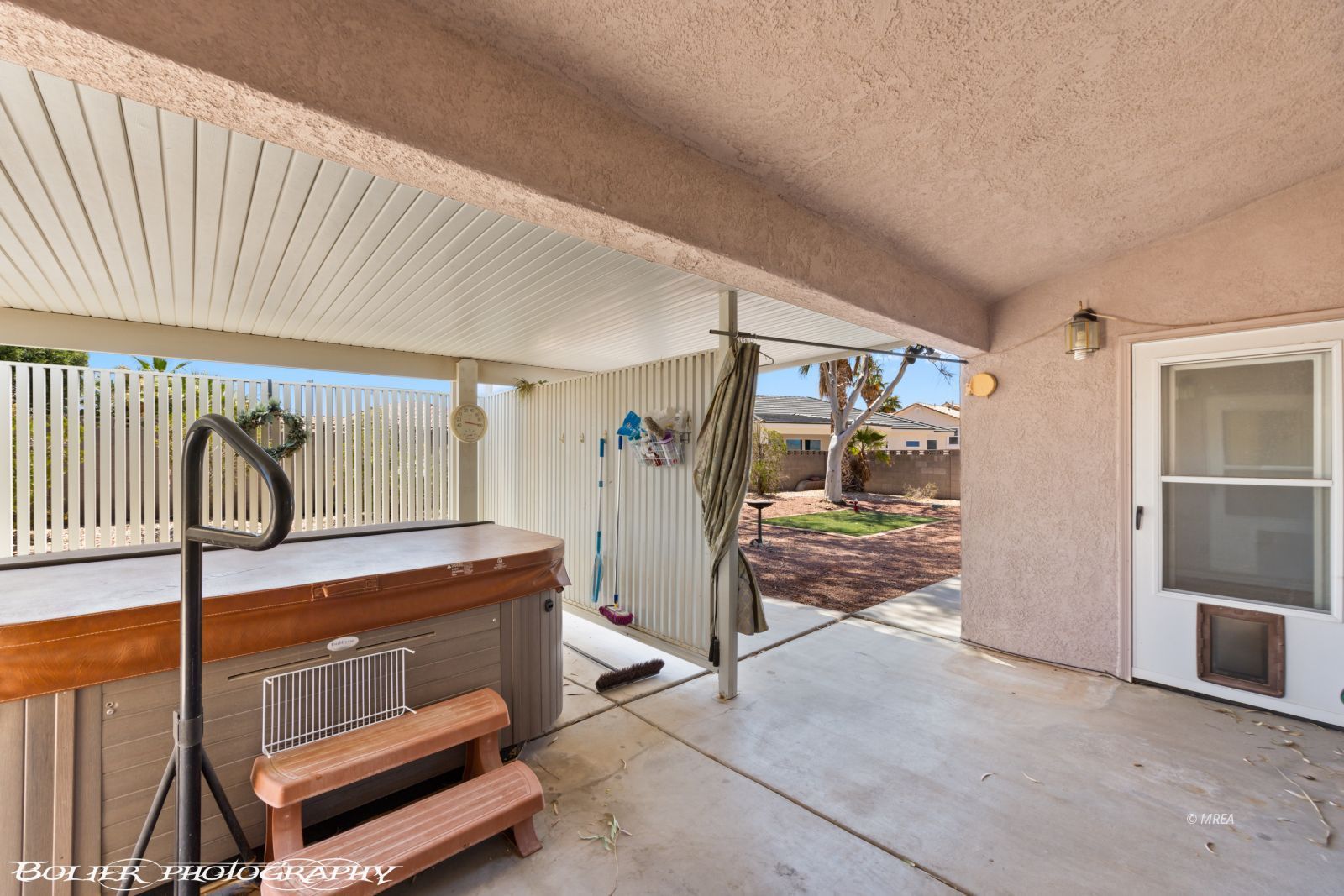648  Valley View Dr
