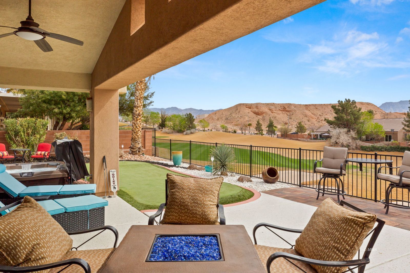 858  Falcon Glenn Dr