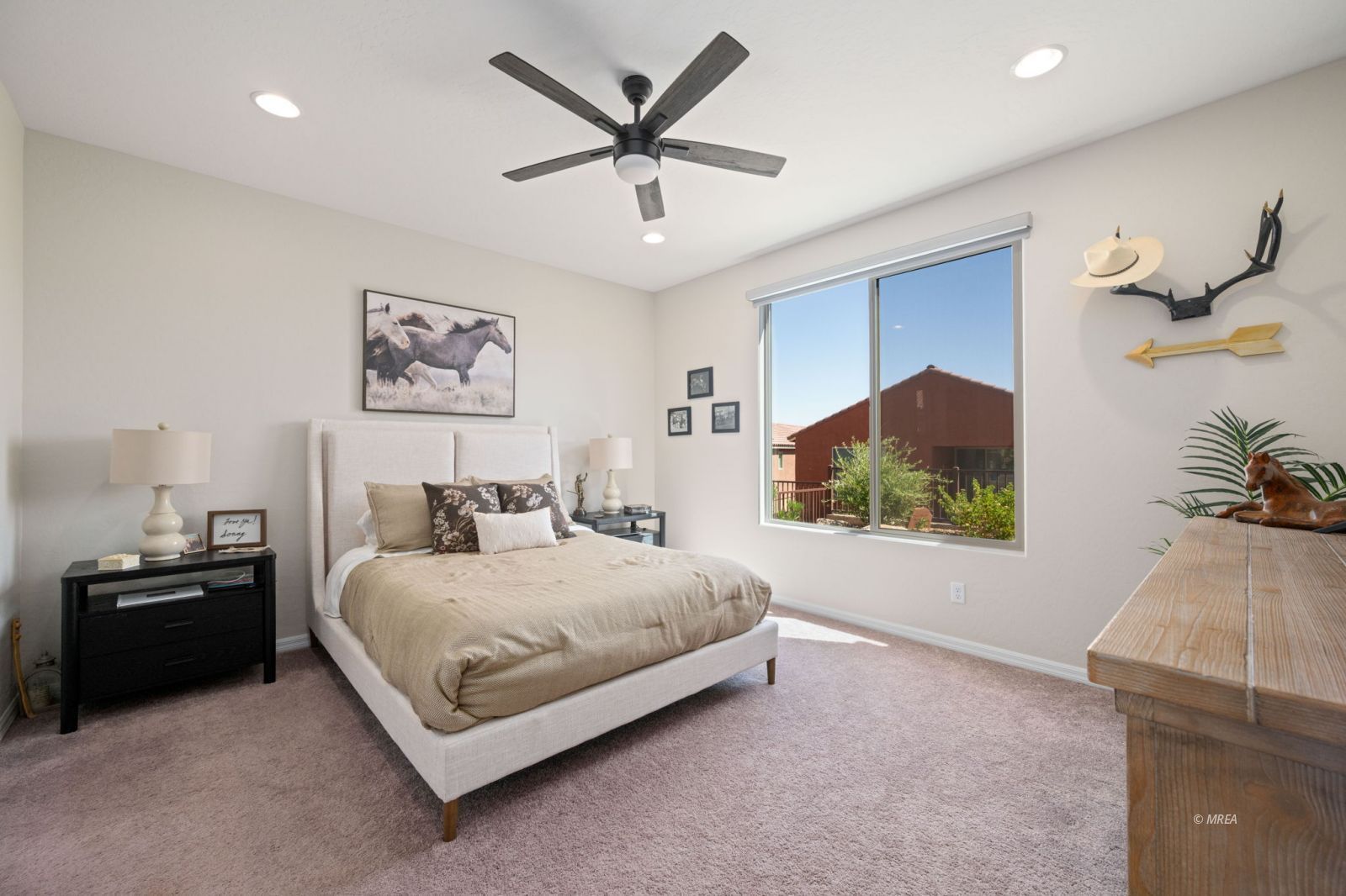 1136  Dreamcatcher Bluff
