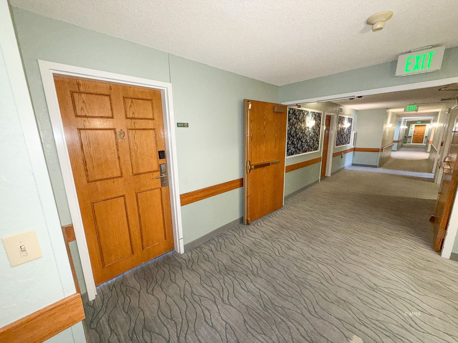 555  Highland Dr #219