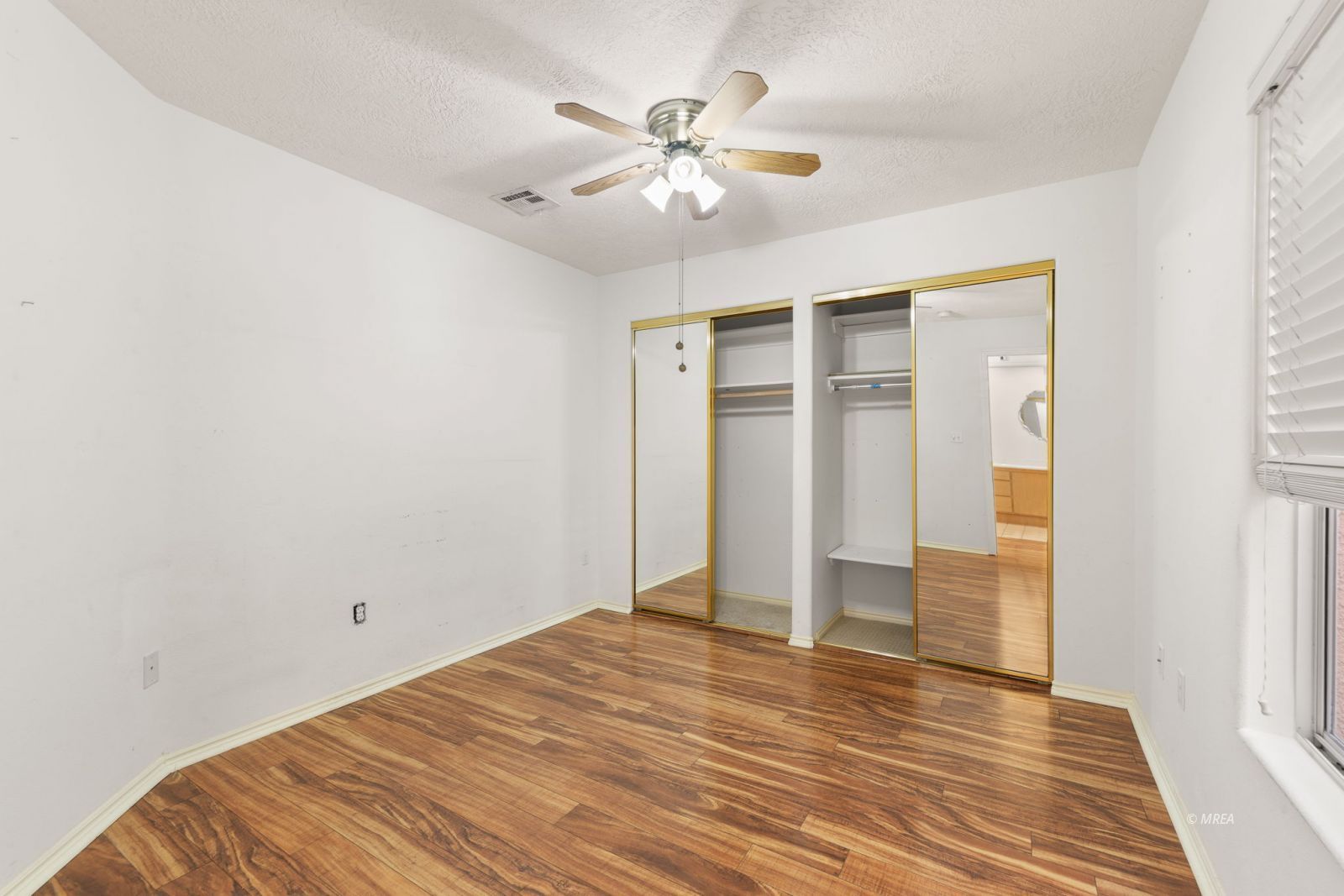 737  Mesa Springs Dr