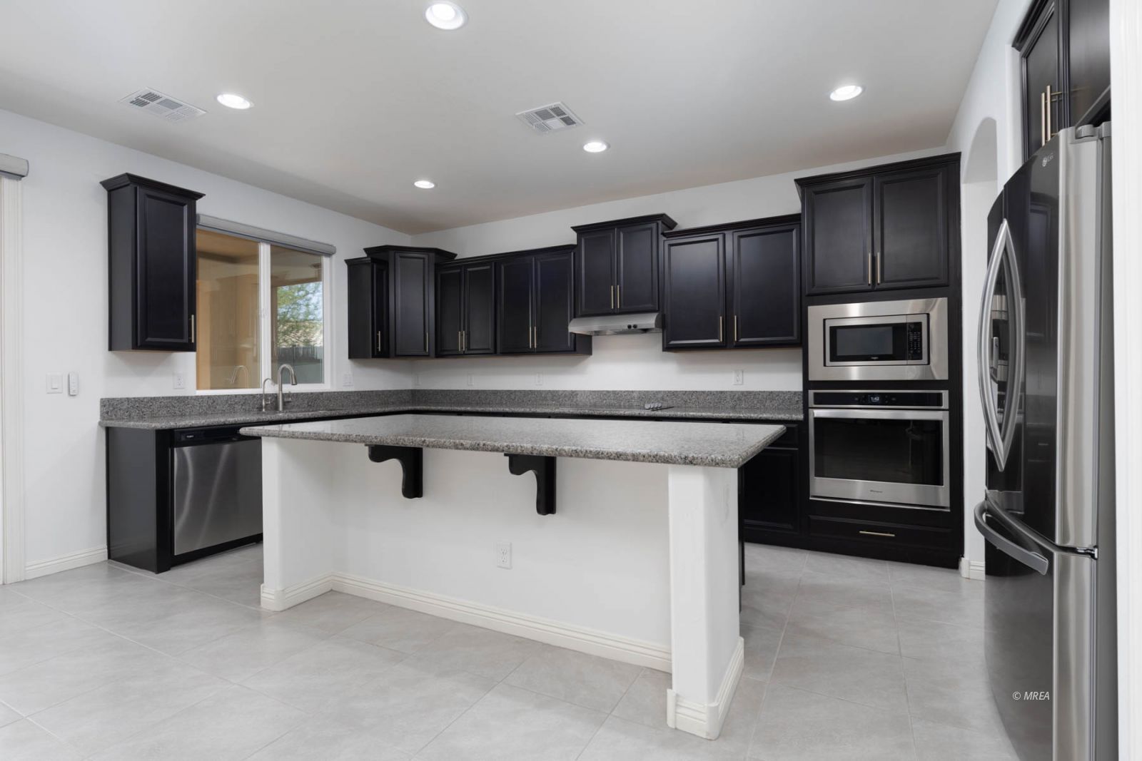 1147  Pebble View Ln