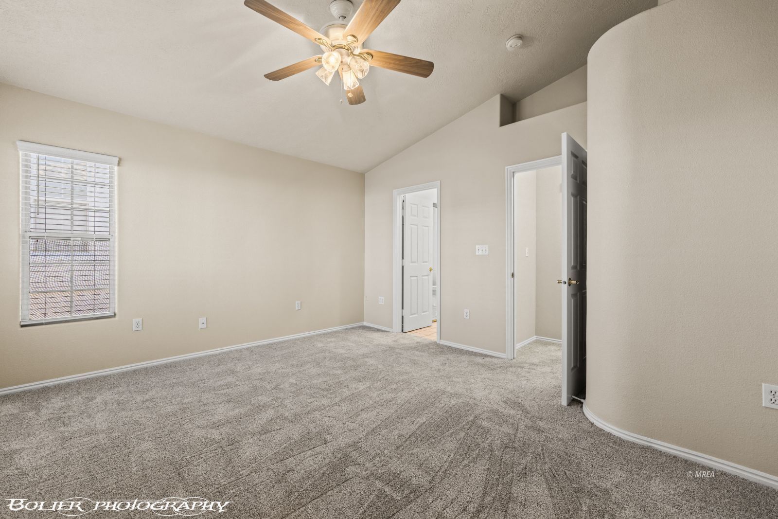 738  Mesa Springs Dr