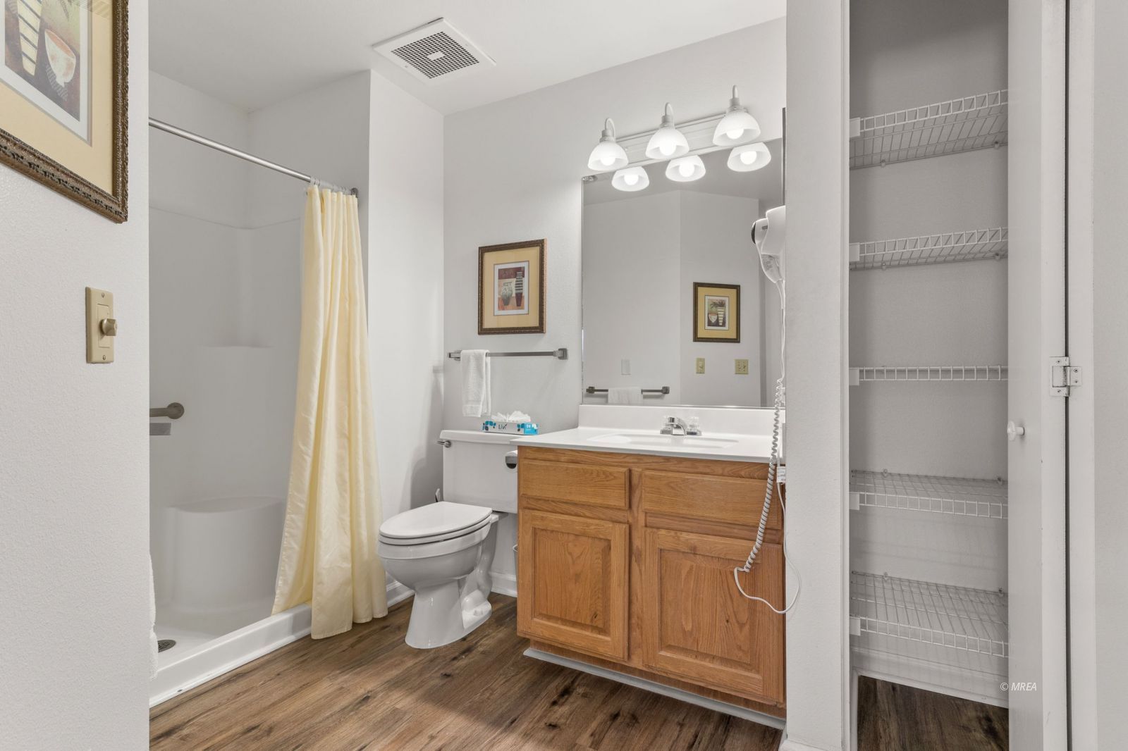 555  Highland Dr #307