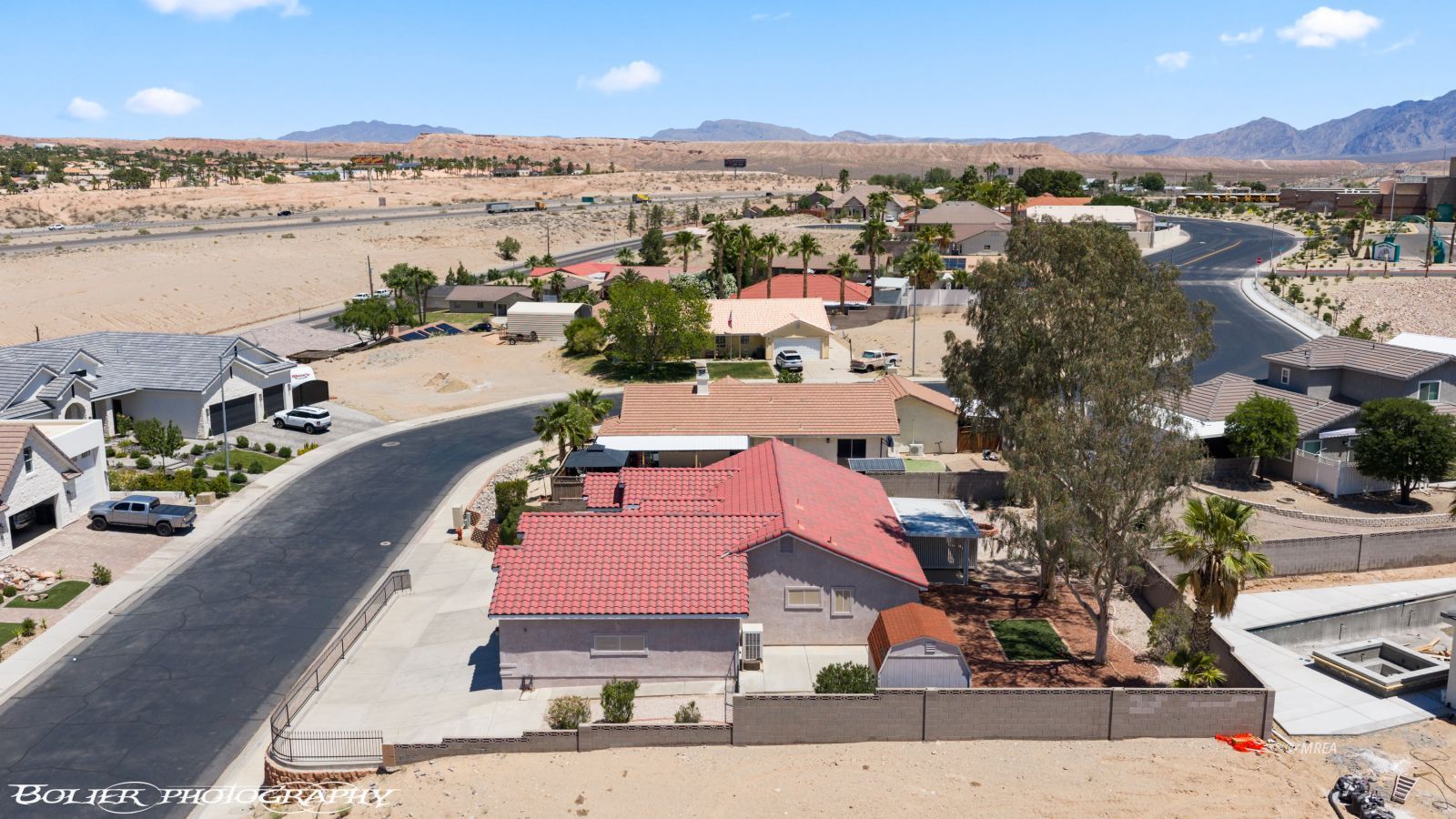 648  Valley View Dr