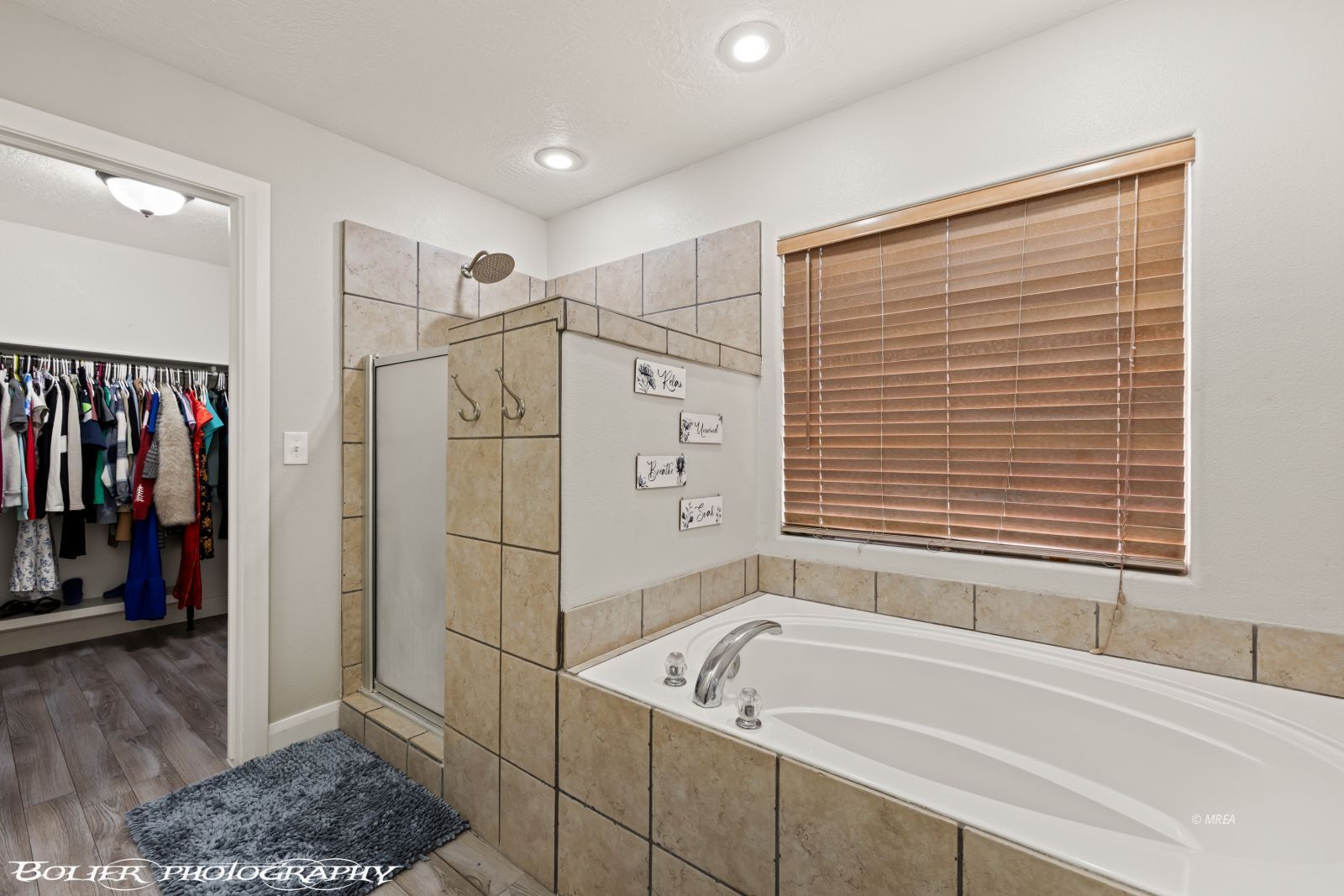 564  Desert Tortoise Way