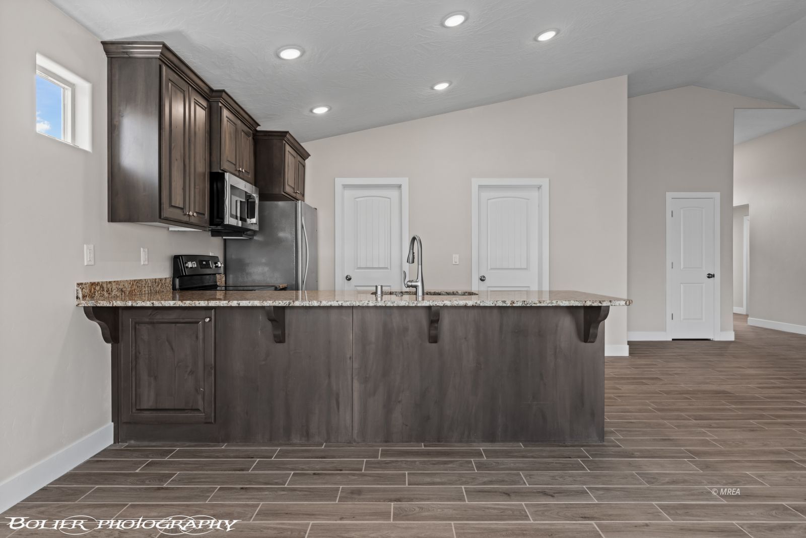 921  Shadow Hawk Ridge 