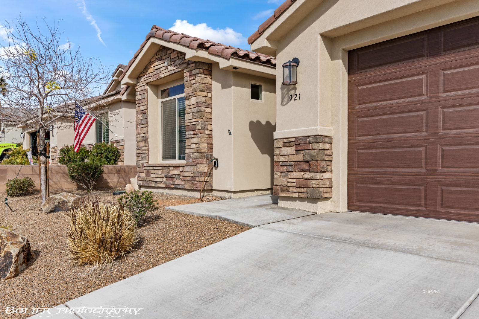 921  Shadow Hawk Ridge 