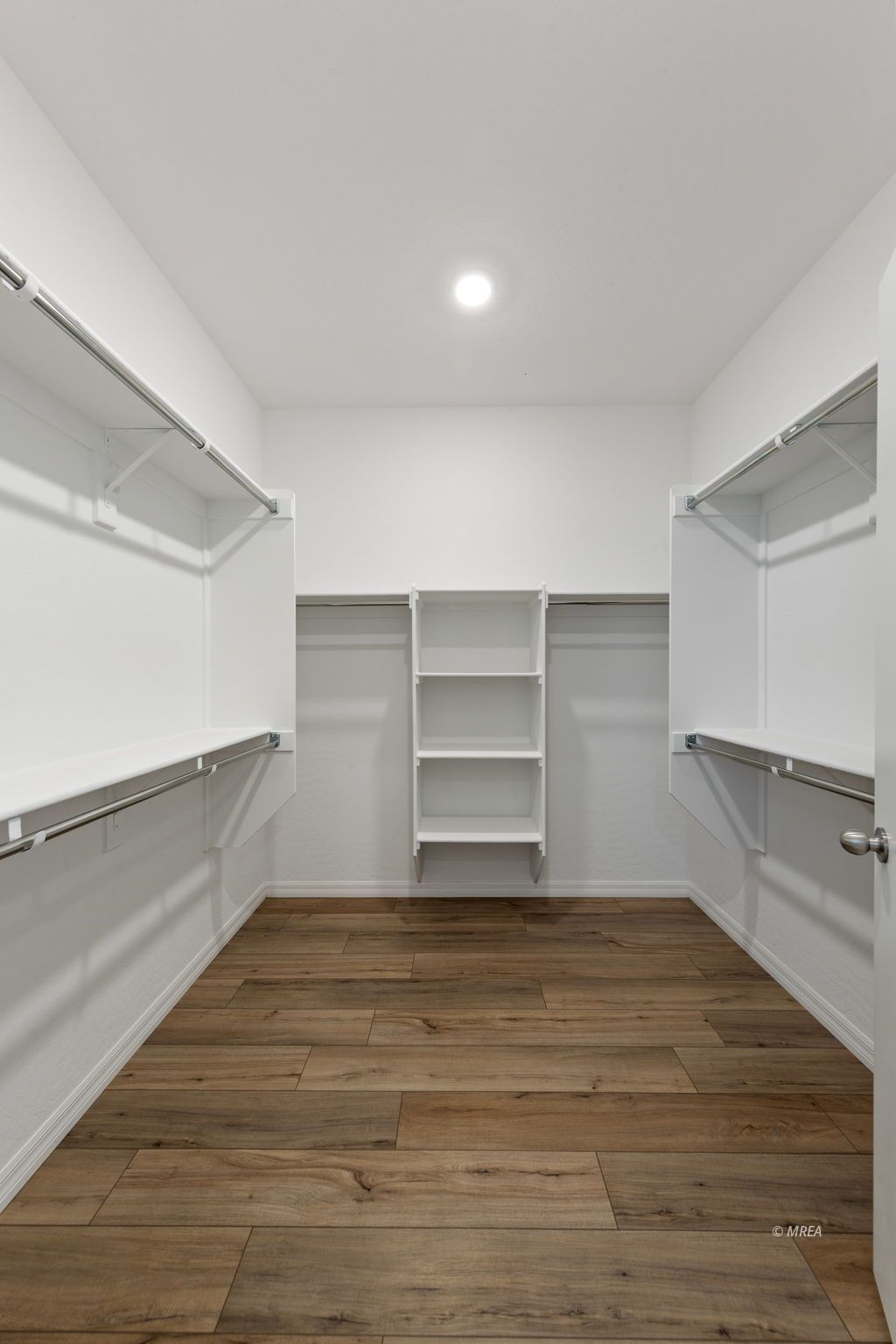 1481  Pin Cushion Rdg 