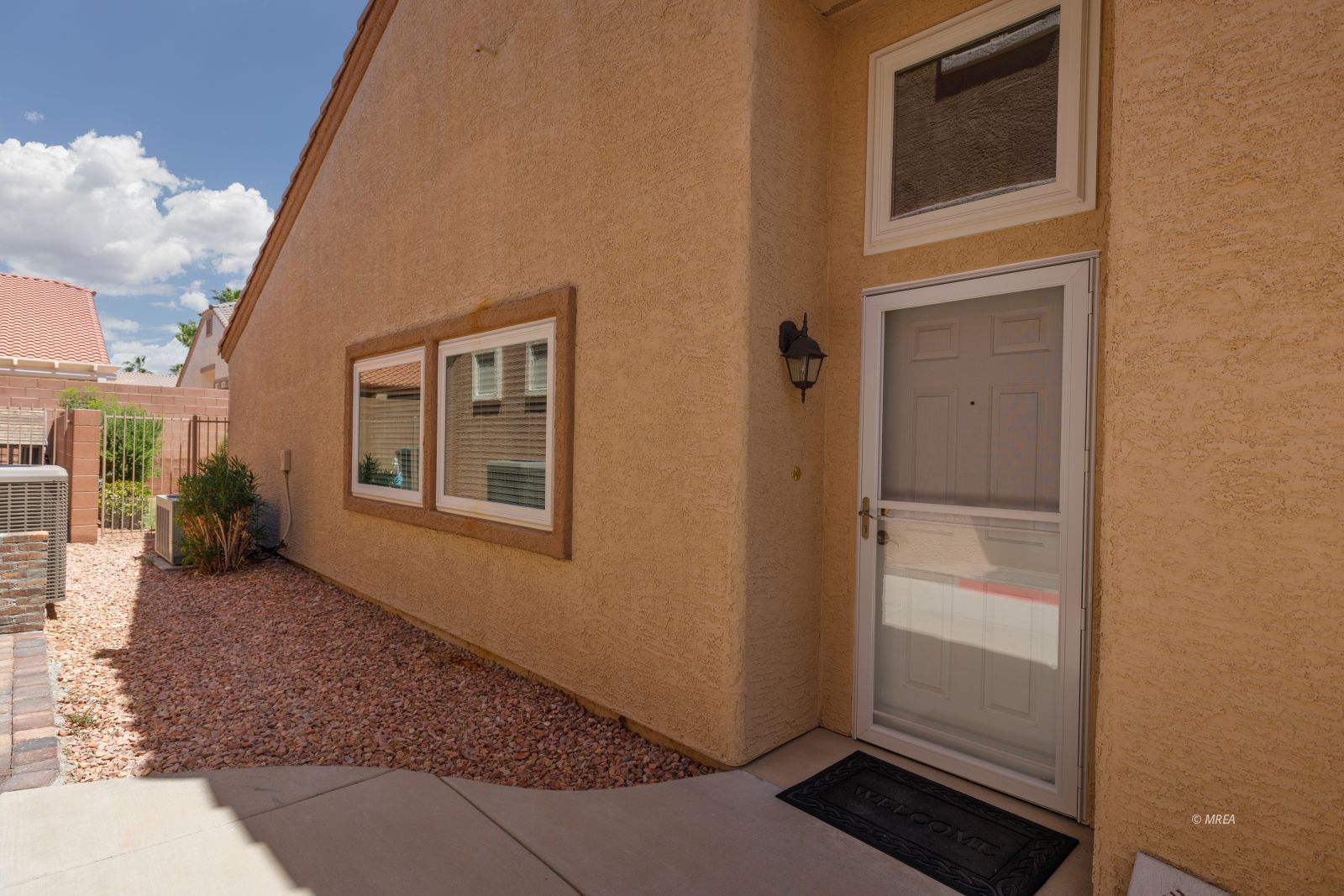 1229  Augusta Hills St