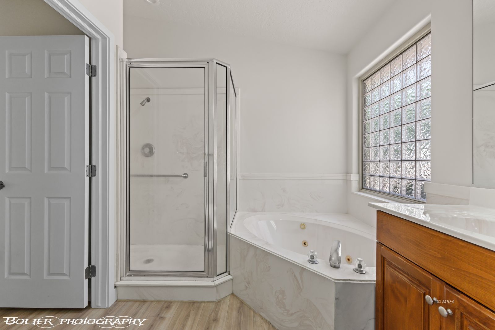 400  Paradise Pkwy  #113