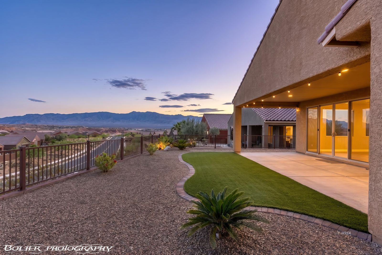 1109  Flagstone BND 