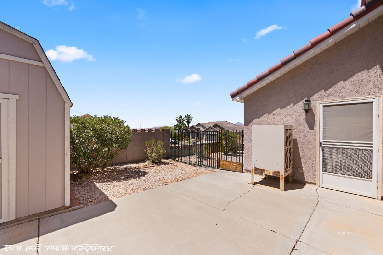 648  Valley View Dr