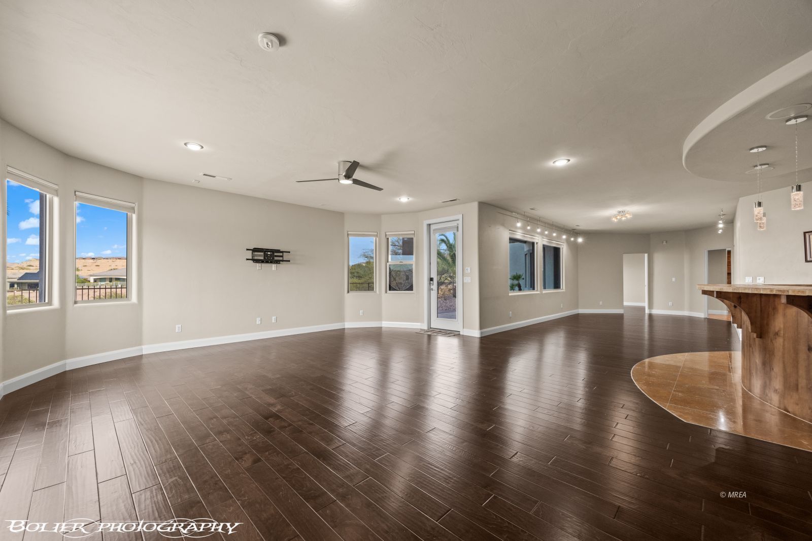 1111  Falcon Nest Ct