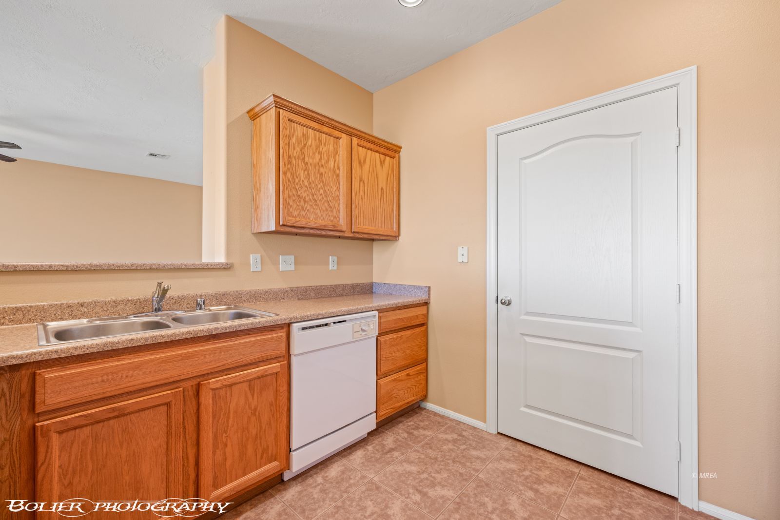 470  Turtle Back Rd #3 D