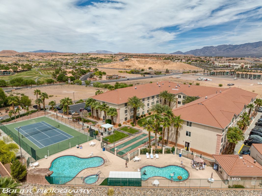 555  Highland Dr #227