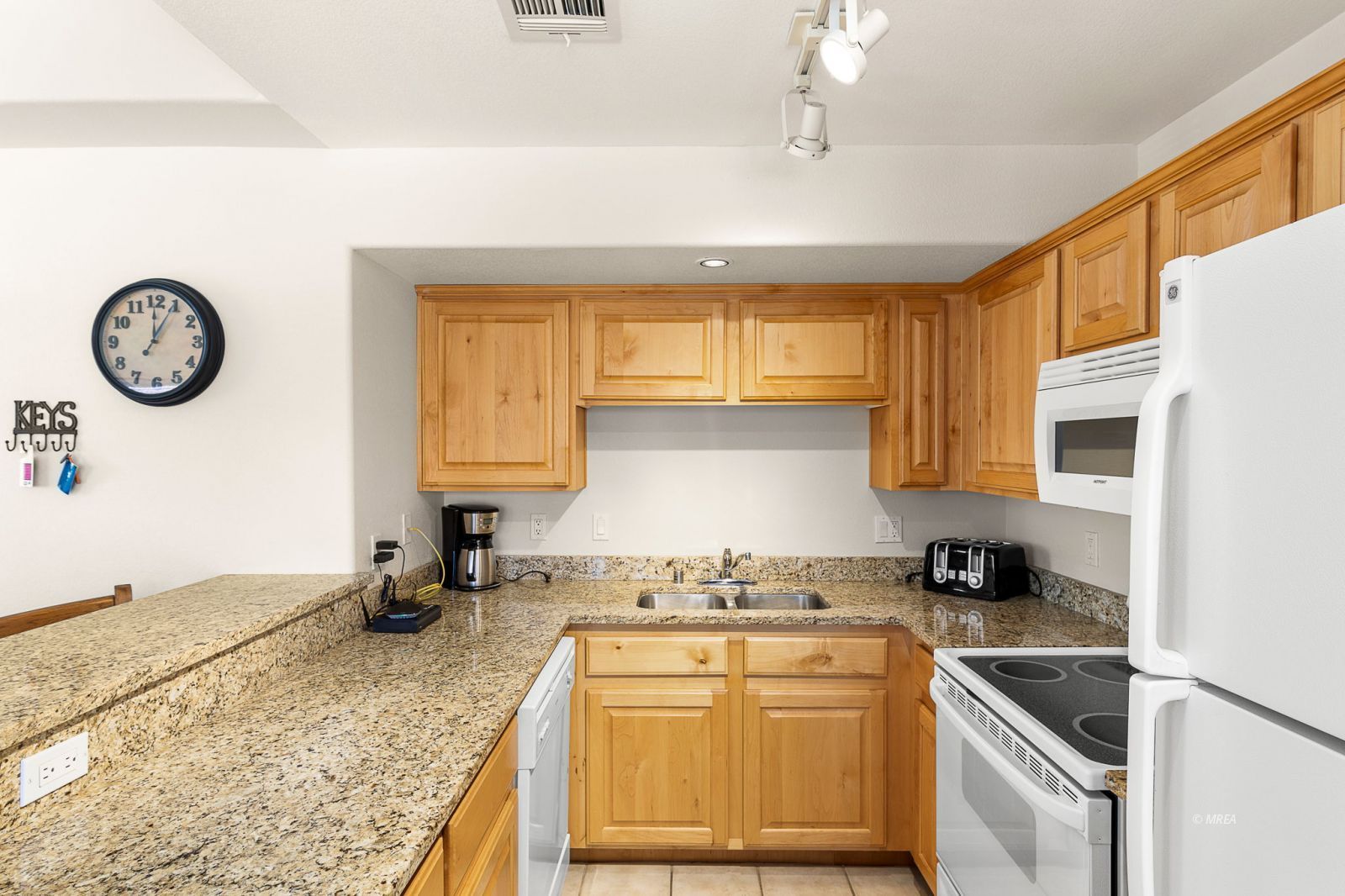 890  Kitty Hawk Dr #1023