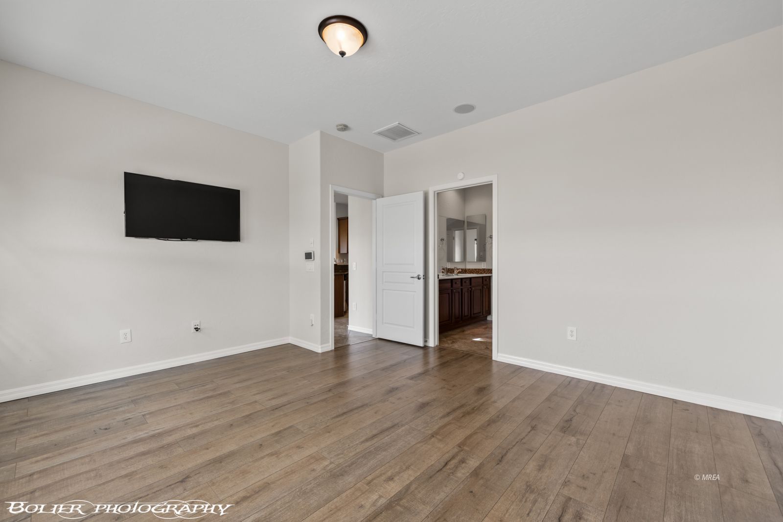 1113  Split Rail Ave