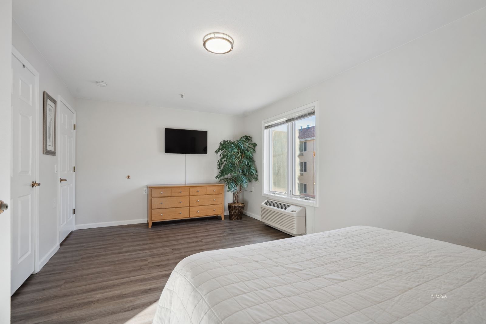 555  Highland Dr #227