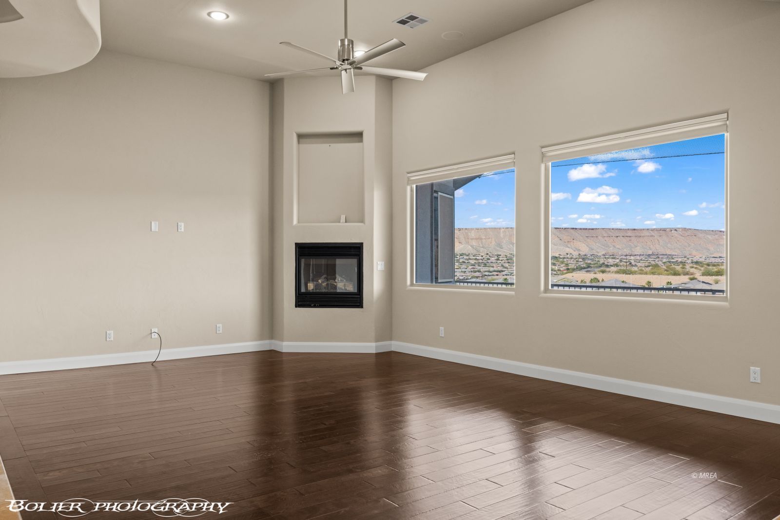 1111  Falcon Nest Ct