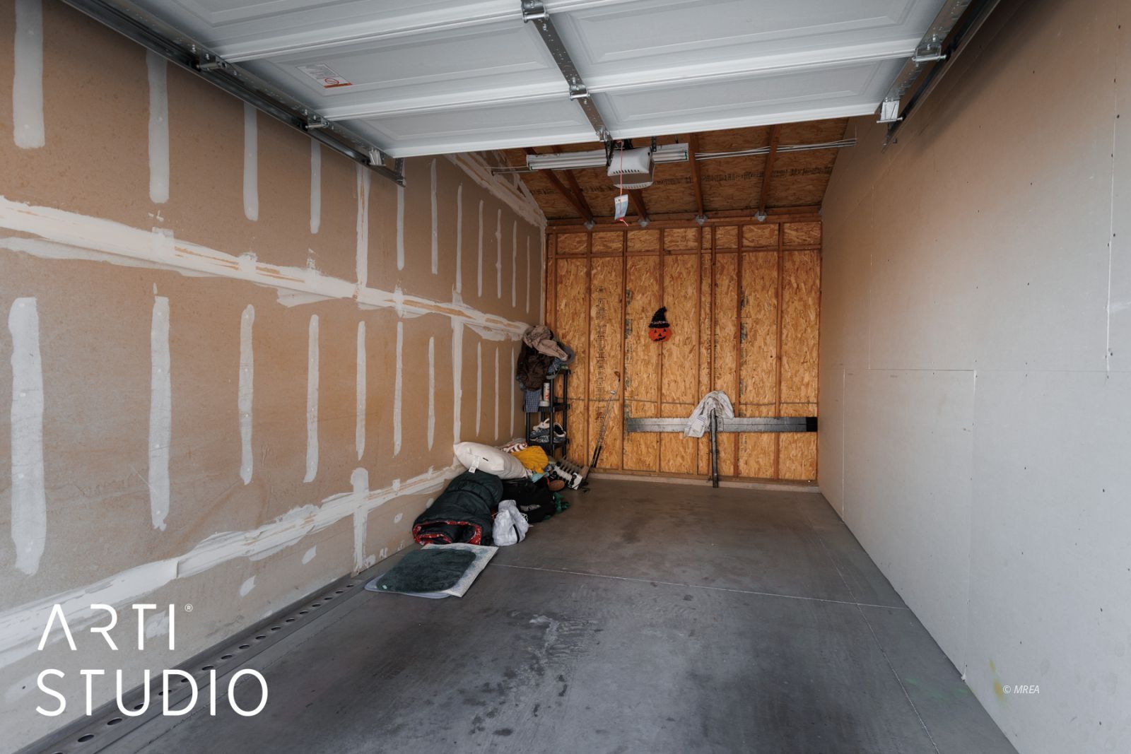 555  Highland Dr #211