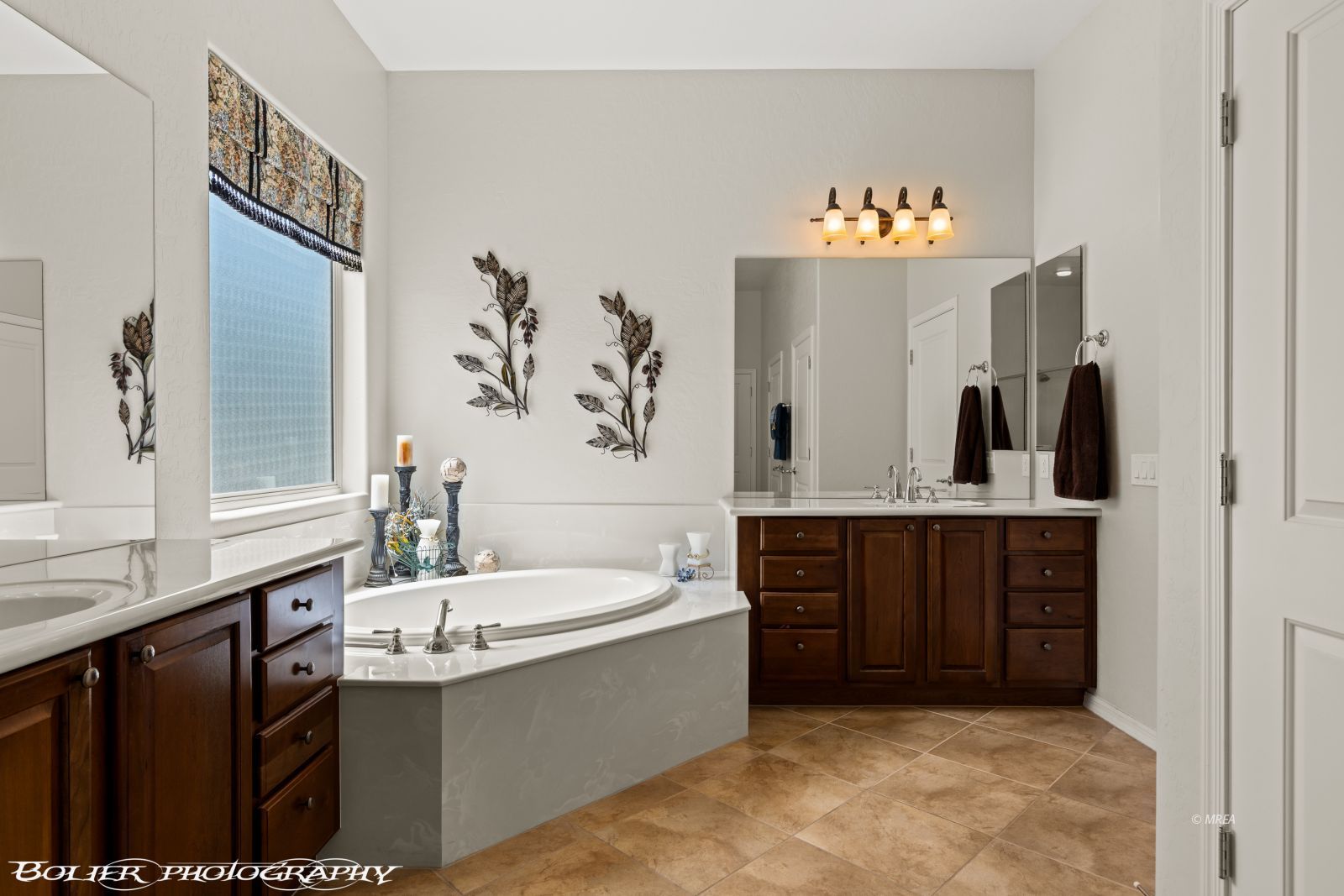 1067  Rim Rock Ridge 