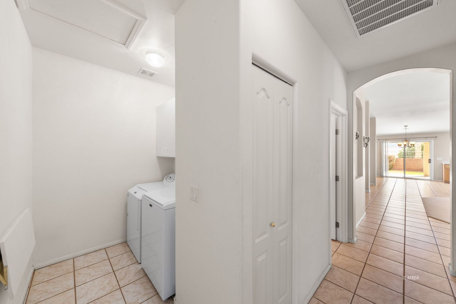 1254  Augusta Hills St