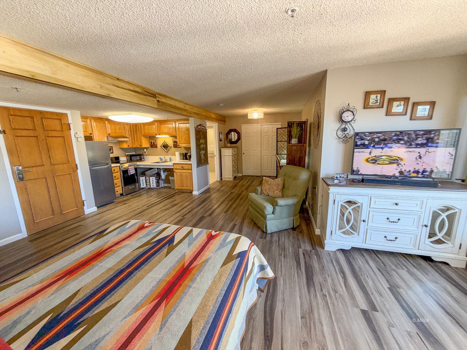 555  Highland Dr #219