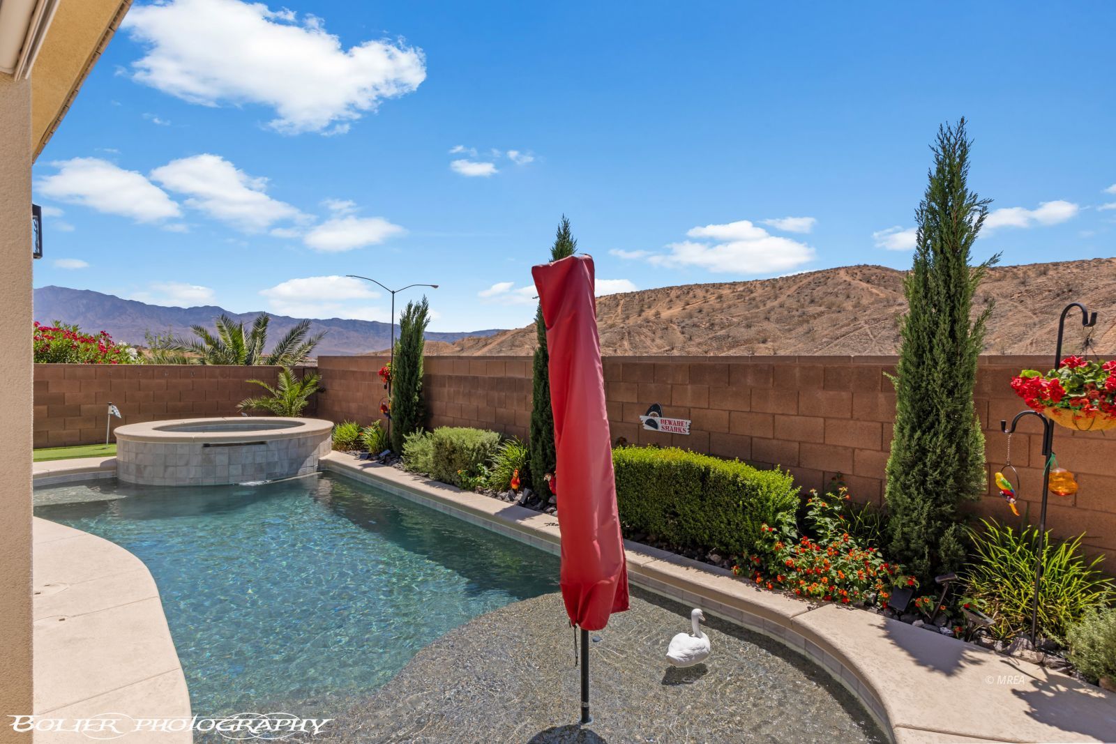 472  Paradise Valley Hts 