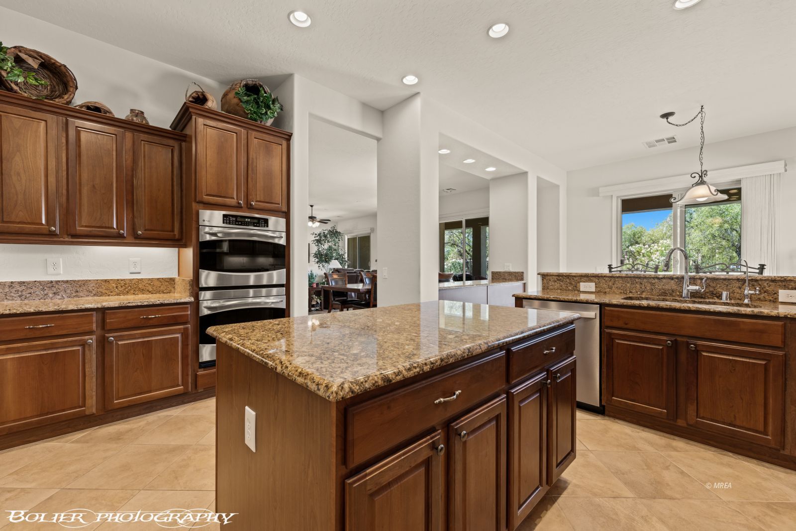 1067  Rim Rock Ridge 