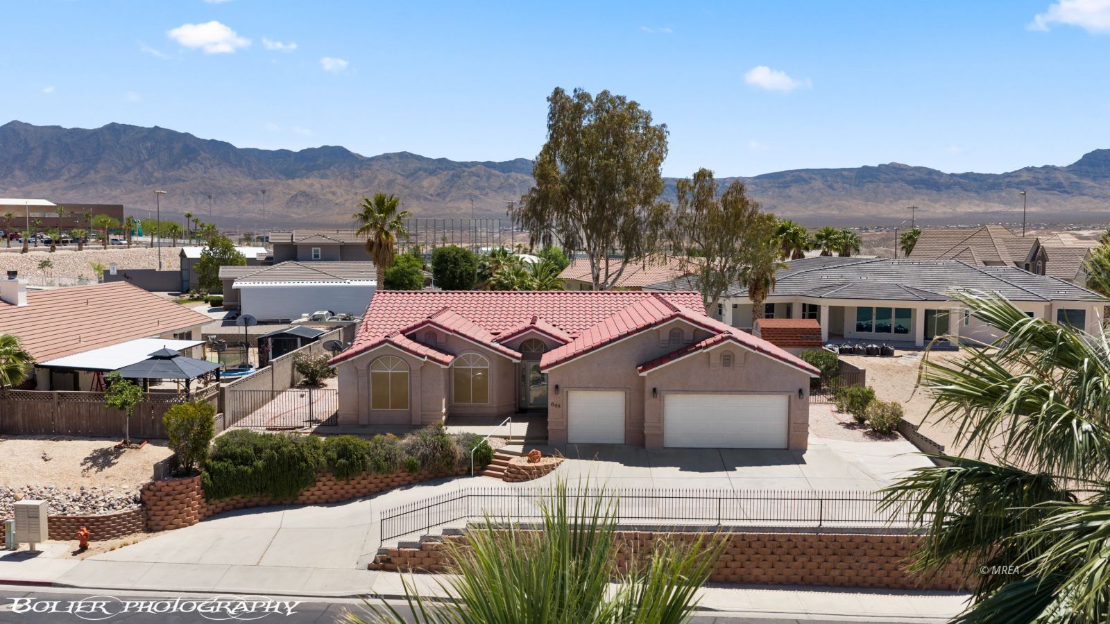 648  Valley View Dr